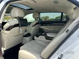 GENESIS  G90 / 5.0 L  